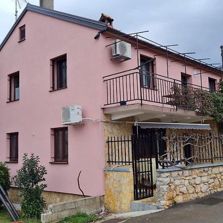Apartment Nela Funtana Exteriér fotografie